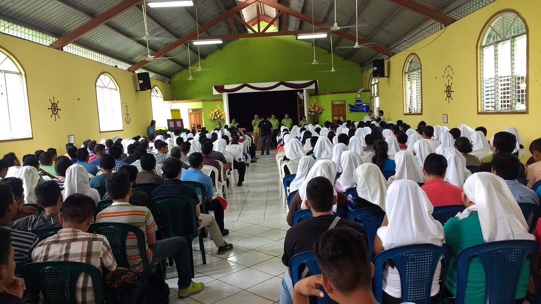 Bienvenida Retiro de Jóvenes Puerto Barrios